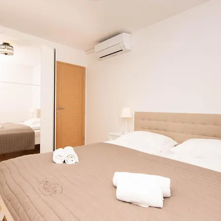 Apartments Leonel By Locap Group Piran Exterior photo