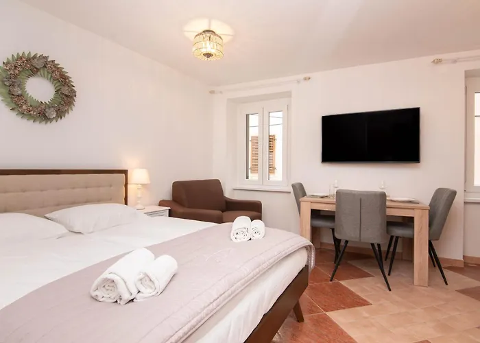Apartments Leonel By Locap Group