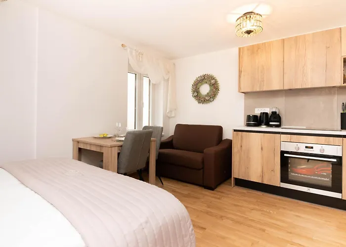 Apartments Leonel By Locap Group